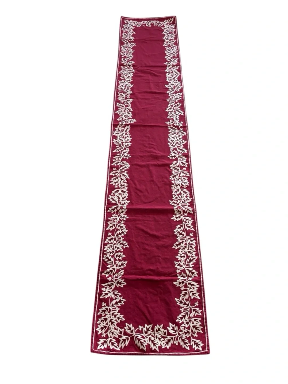 Williams Sonoma Christmas Winter Table Runner Embroidered Crewel Red White Holly